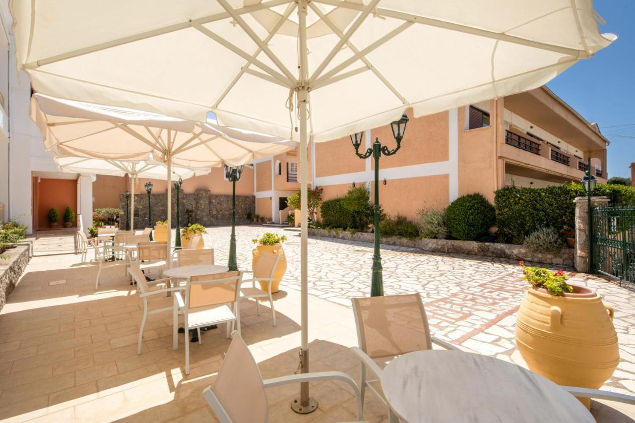 Hotel Rossis 메손기 외부 사진
